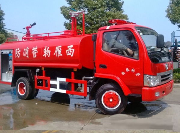 消防灑水車(chē)